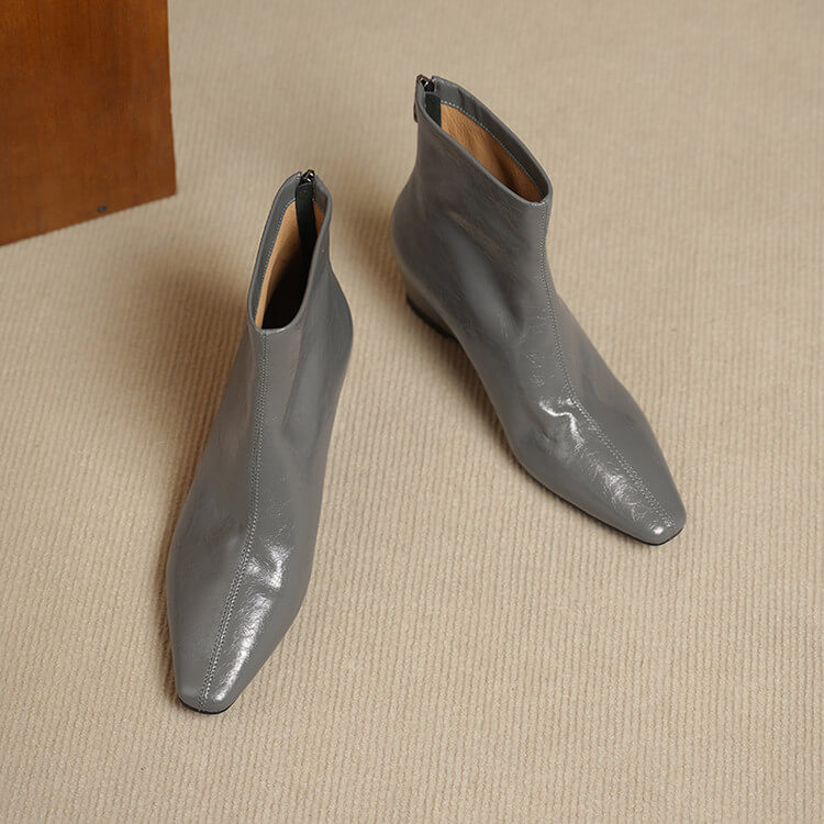 Elegant Pointed-Toe Wedge Ankle Boots - Oiled Lambskin Y2765 Boots Y2765