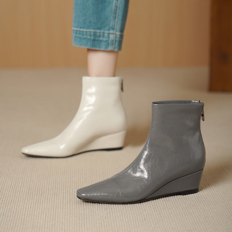 Elegant Pointed-Toe Wedge Ankle Boots - Oiled Lambskin Y2765 Boots Y2765